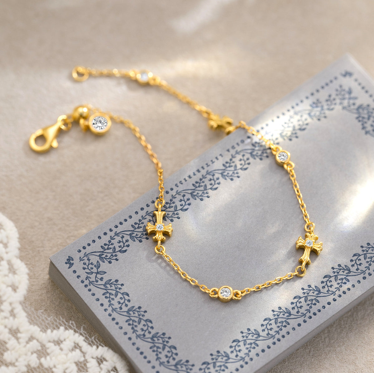 Bracelet Marguerite by Juliette Beaumont