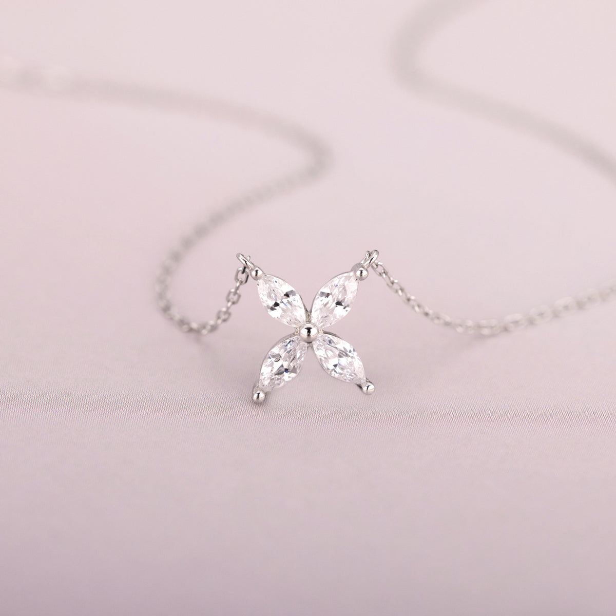 Necklace Annabelle by Juliette Beaumont