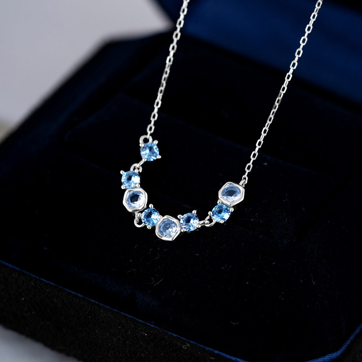 Necklace Geneviève by Juliette Beaumont