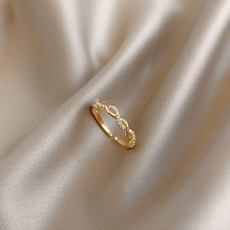 Ring Madeleine by Juliette Beaumont