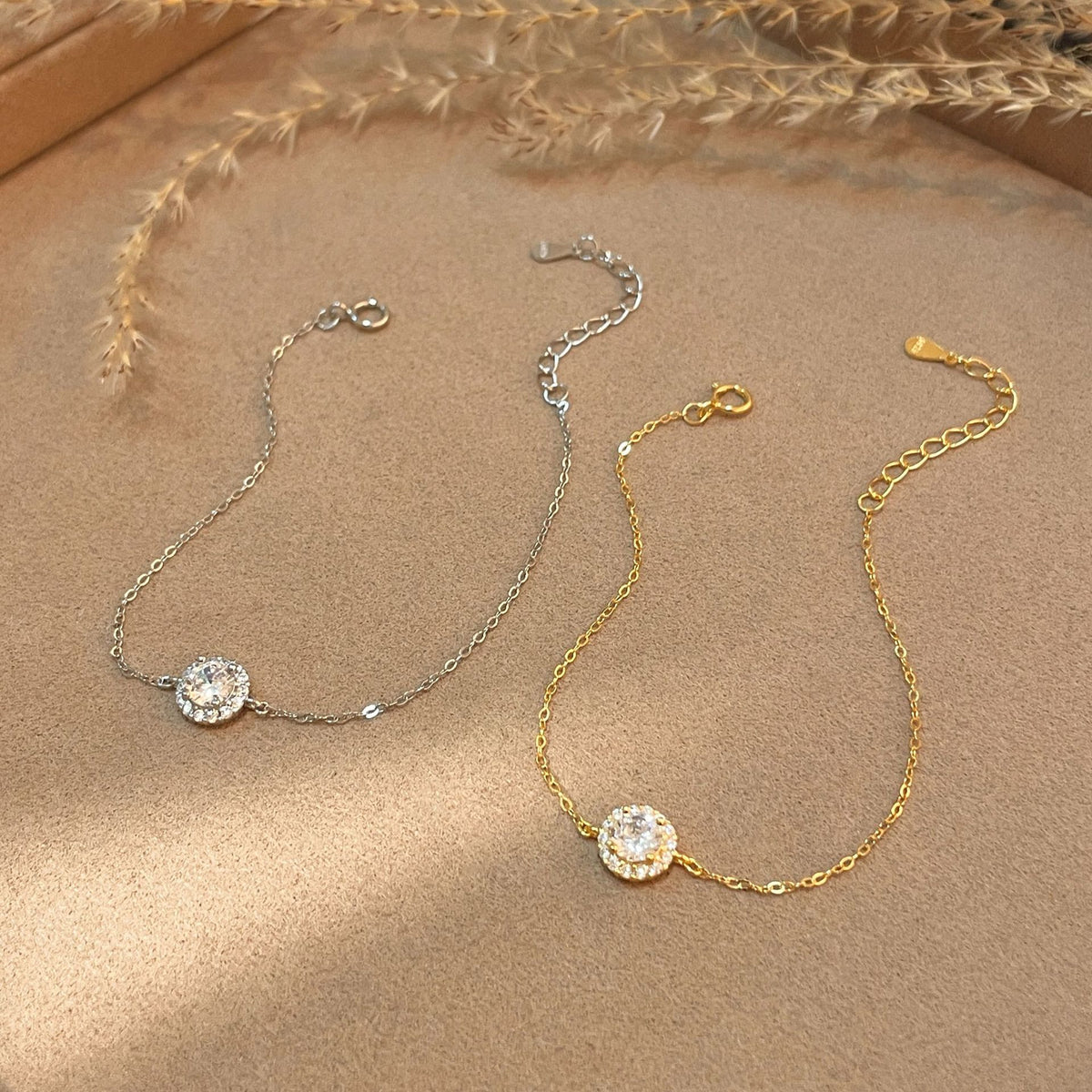 Bracelet Blanche by Juliette Beaumont